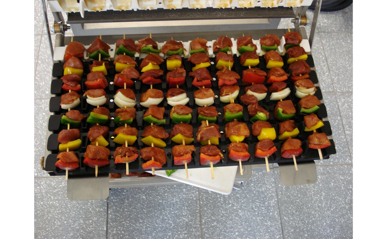 Geschiedenis PINTRO - idee eerste spiesmachine